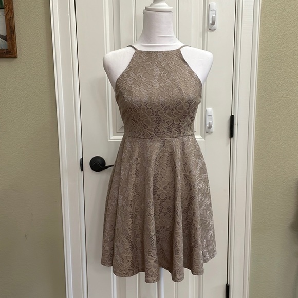 Windsor Dresses & Skirts - Windsor taupe lace dress.  S